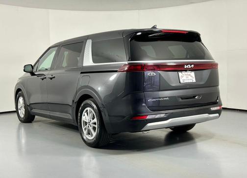 2022 Kia Carnival LXS