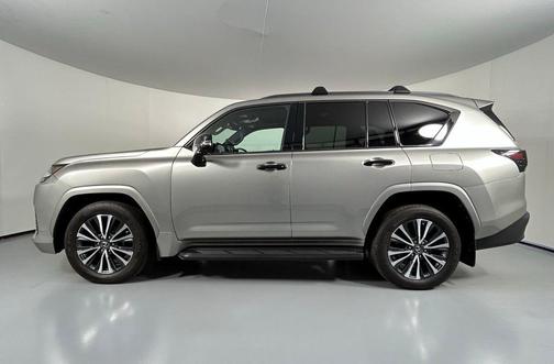 2022 Lexus LX 600 Premium