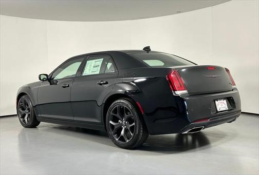 2023 Chrysler 300 S