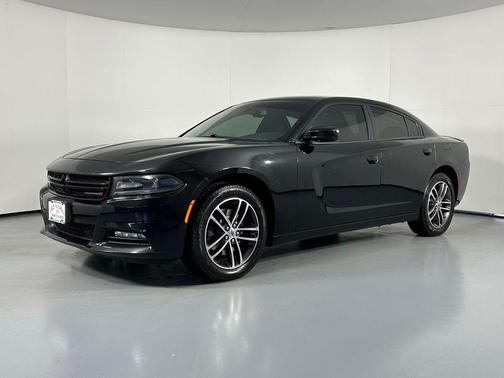 Pitch Black Clearcoat 2019 Dodge Charger SXT