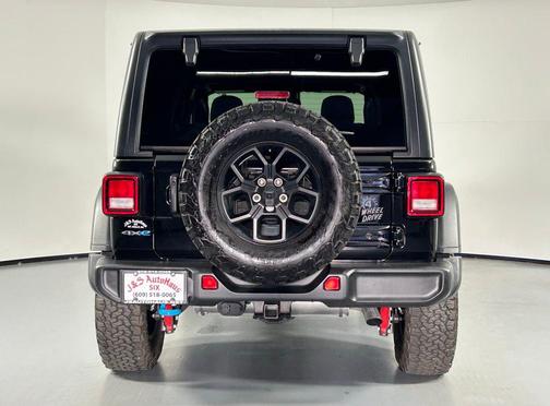 2024 Jeep Wrangler 4xe Willys