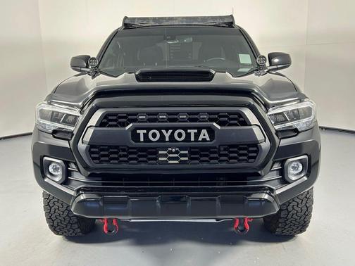 Midnight Black Metallic 2020 Toyota Tacoma TRD Sport