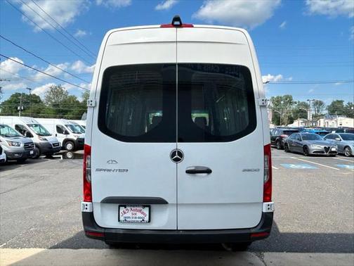 2022 Mercedes-Benz Sprinter 2500 Crew 144 WB