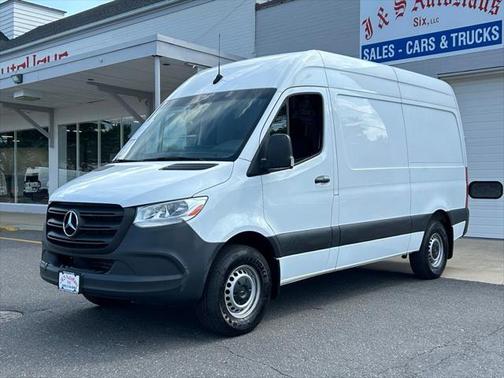 2022 Mercedes-Benz Sprinter 2500 Crew 144 WB