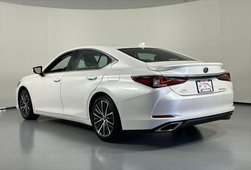 2022 Lexus ES 350 Base