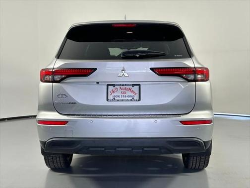 2022 Mitsubishi Outlander ES 2.5 S-AWC