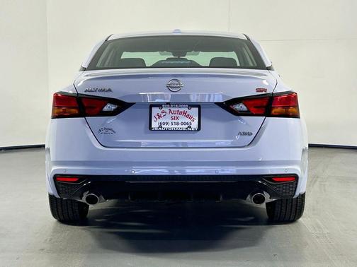 2025 Nissan Altima SR AWD