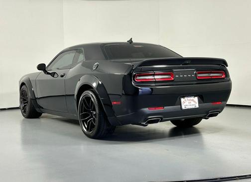 Pitch Black Clearcoat 2022 Dodge Challenger R/T Scat Pack Widebody