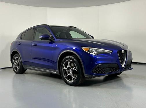Anodized Blue Metallic 2022 Alfa Romeo Stelvio Ti
