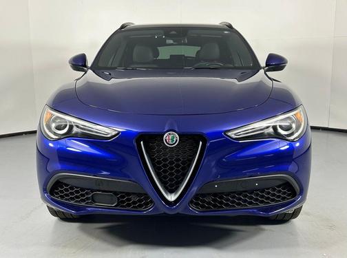 Anodized Blue Metallic 2022 Alfa Romeo Stelvio Ti