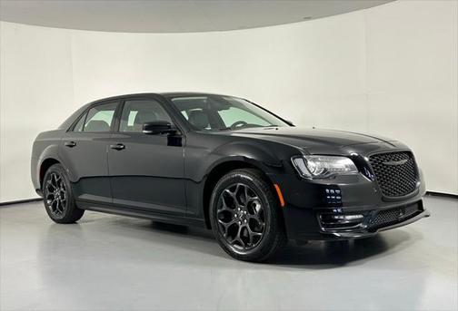 2023 Chrysler 300 Touring