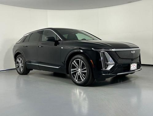 Stellar Black Metallic 2024 Cadillac LYRIQ Luxury