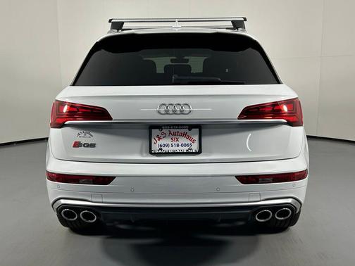 Glacier White Metallic 2021 Audi SQ5 3.0T Premium Plus