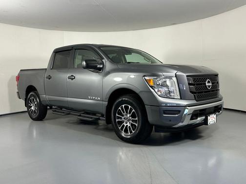 Gun Metallic 2024 Nissan Titan SV