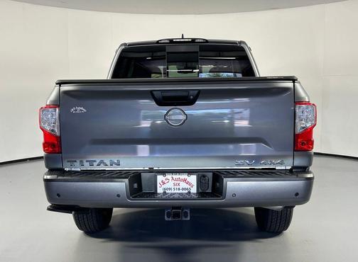 Gun Metallic 2024 Nissan Titan SV