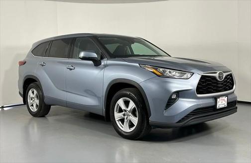 2020 Toyota Highlander LE