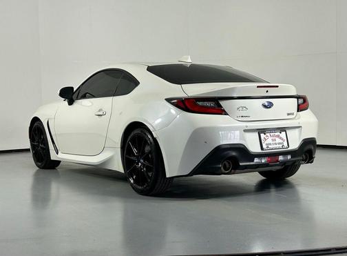 Crystal White Pearl 2022 Subaru BRZ Limited