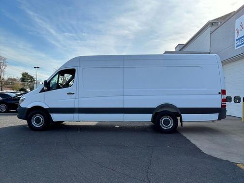 2017 Mercedes-Benz Sprinter 2500 Cargo 170 WB