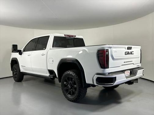 2024 GMC Sierra 2500 AT4