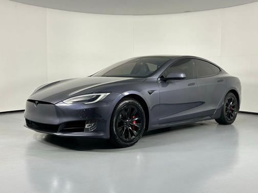 2020 Tesla Model S Performance