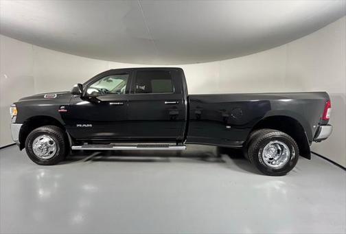 2019 RAM 3500 Big Horn Crew Cab 4x4 8' Box