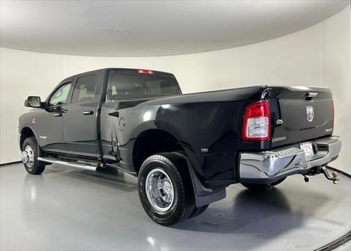 2019 RAM 3500 Big Horn Crew Cab 4x4 8' Box