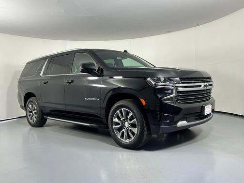 2022 Chevrolet Suburban LT