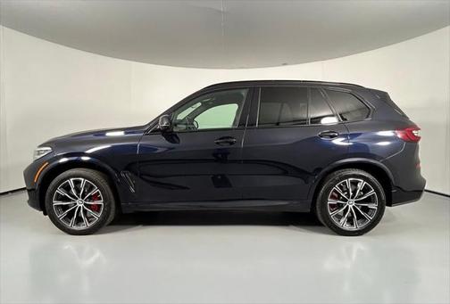 2022 BMW X5 M50i