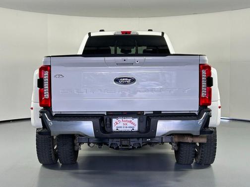 2025 Ford F-450 Lariat