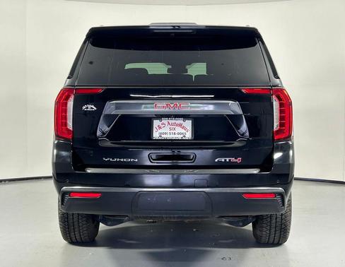 Onyx Black 2024 GMC Yukon 4WD AT4