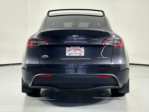 2024 Tesla Model Y Long Range Dual Motor All-Wheel Drive