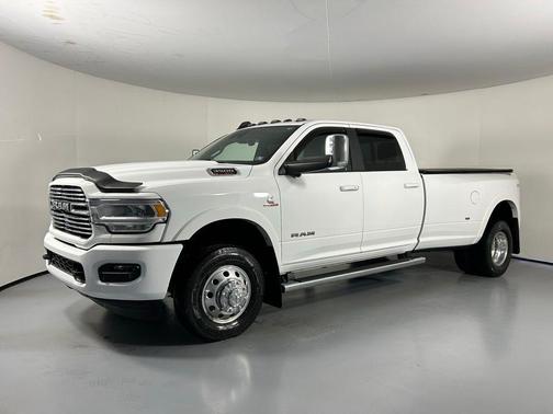 2020 RAM 3500 Laramie Crew Cab 4x4 8' Box