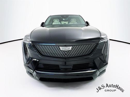 2025 Cadillac Escalade IQ Sport 1