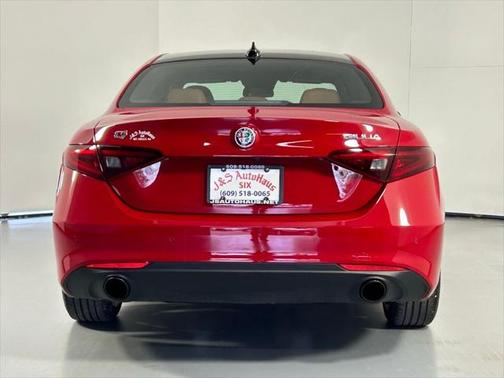 2022 Alfa Romeo Giulia Ti