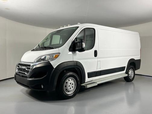 2023 RAM ProMaster 2500 Base
