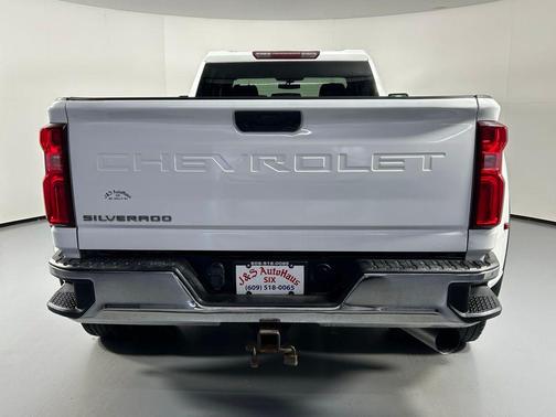 Summit White 2022 Chevrolet Silverado 3500 WT