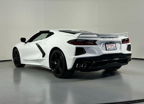 Arctic White 2023 Chevrolet Corvette Stingray w/1LT