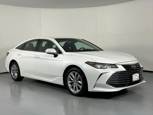 2022 Toyota Avalon XLE