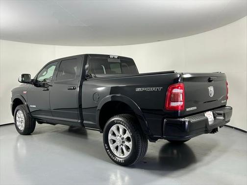 2020 RAM 2500 Laramie Crew Cab 4X4 6'4' Box