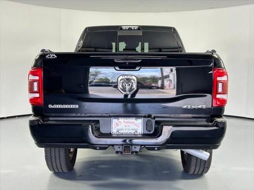 2020 RAM 2500 Laramie Crew Cab 4X4 6'4' Box