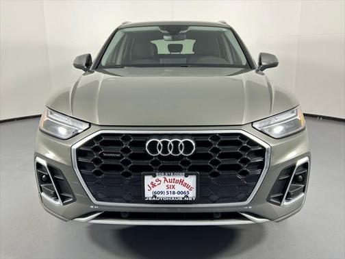 2023 Audi Q5 45 S line Premium