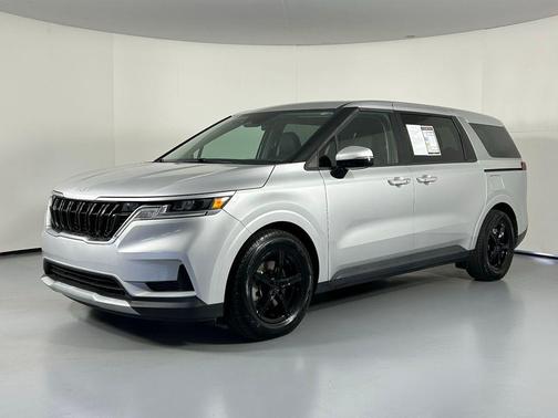 2022 Kia Carnival LXS
