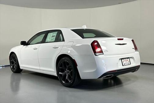 2023 Chrysler 300 S