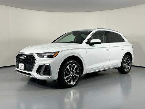 2023 Audi Q5 45 S line Premium Plus