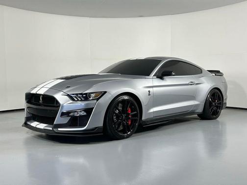 2022 Ford Shelby GT500 Base