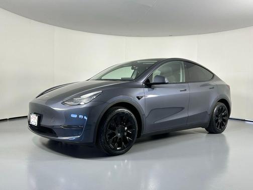 2023 Tesla Model Y Long Range Dual Motor All-Wheel Drive