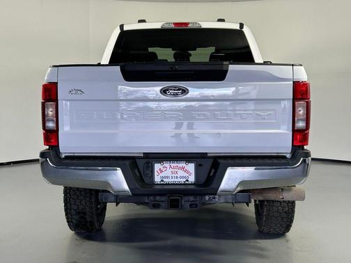 Oxford White 2021 Ford F-250 XLT