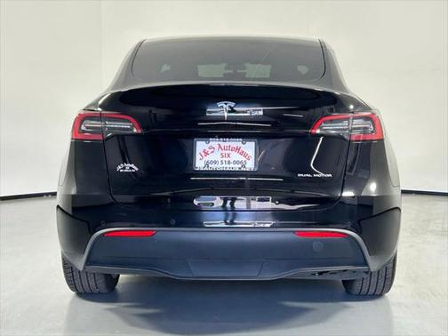 2021 Tesla Model Y Long Range Dual Motor All-Wheel Drive