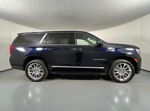 Midnight Blue Metallic 2022 GMC Yukon SLT