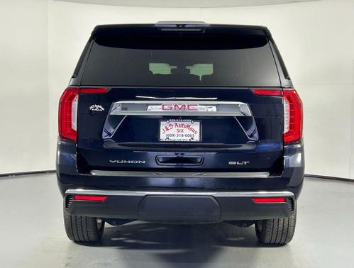 Midnight Blue Metallic 2022 GMC Yukon SLT